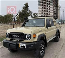 Toyota Land Cruiser 70 Pickup